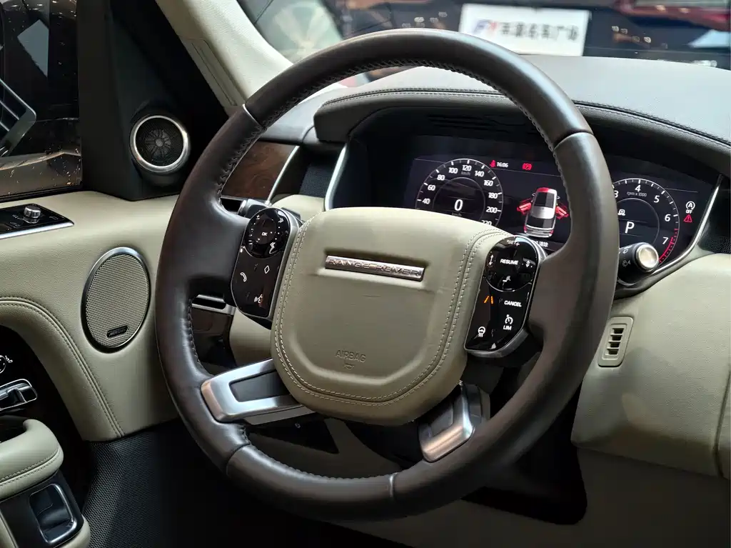 Land Rover Range Rover 2021 — фото 23