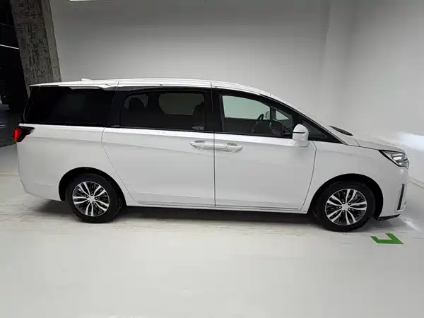 Buick GL8 2023