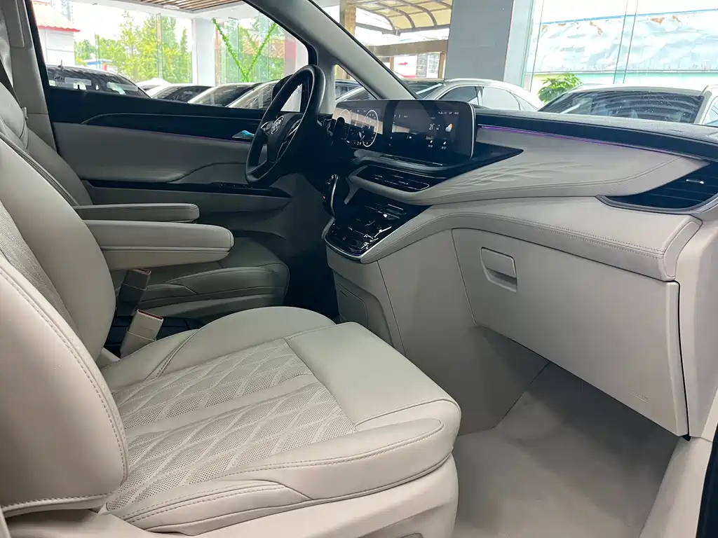 Buick GL8 2022