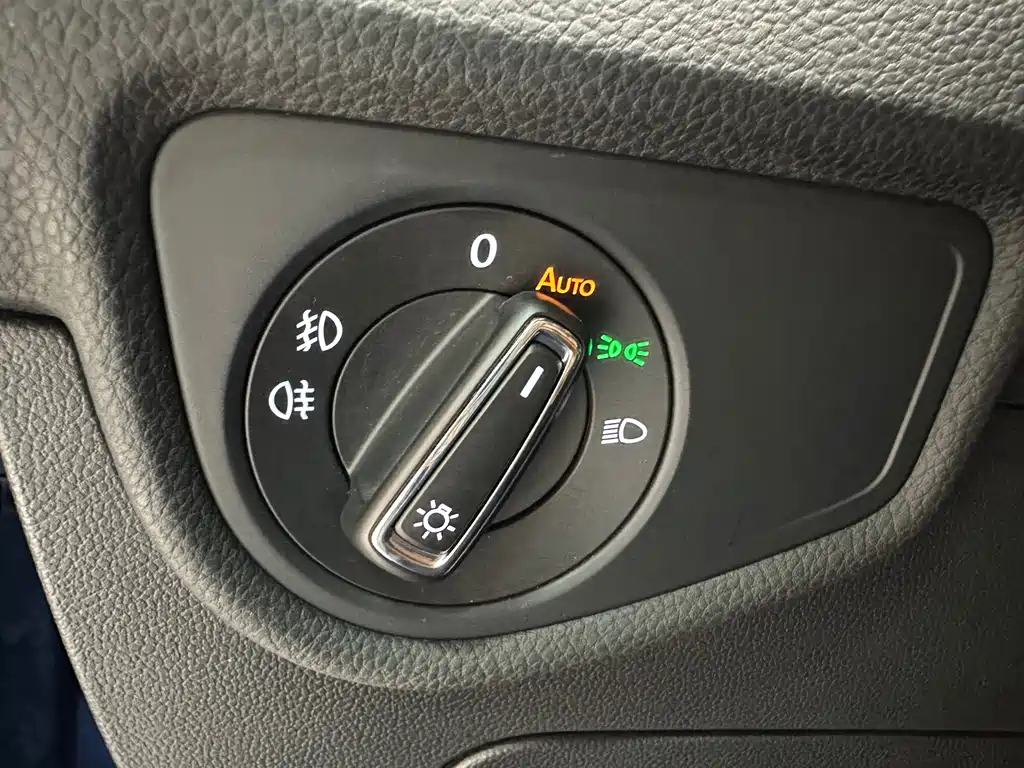 Volkswagen Touran 2020 — фото 14