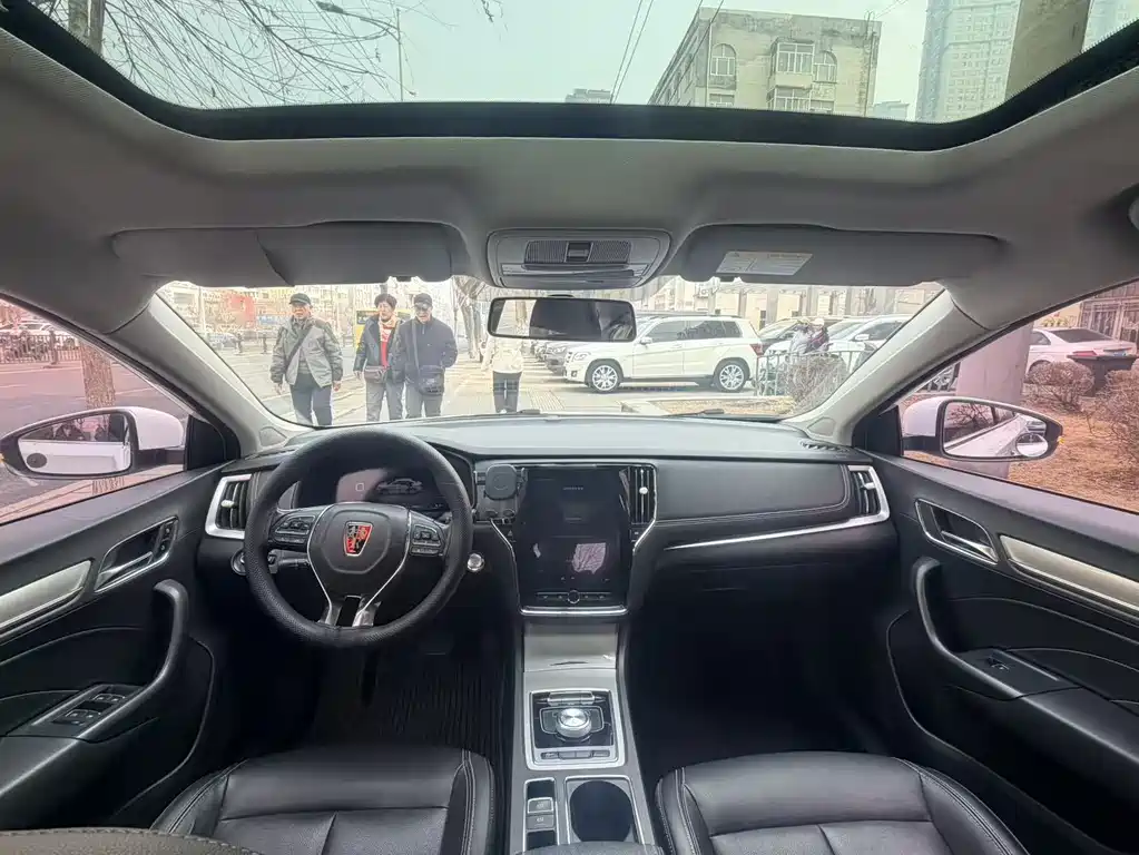 Roewe i6 New Energy 2019 — фото 8