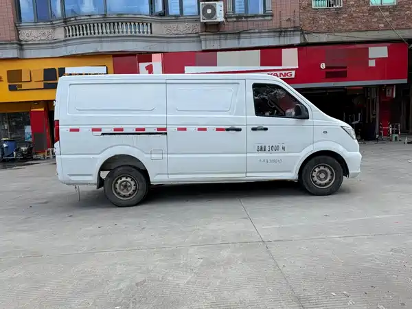 Dongfeng Yufeng EM26 2022