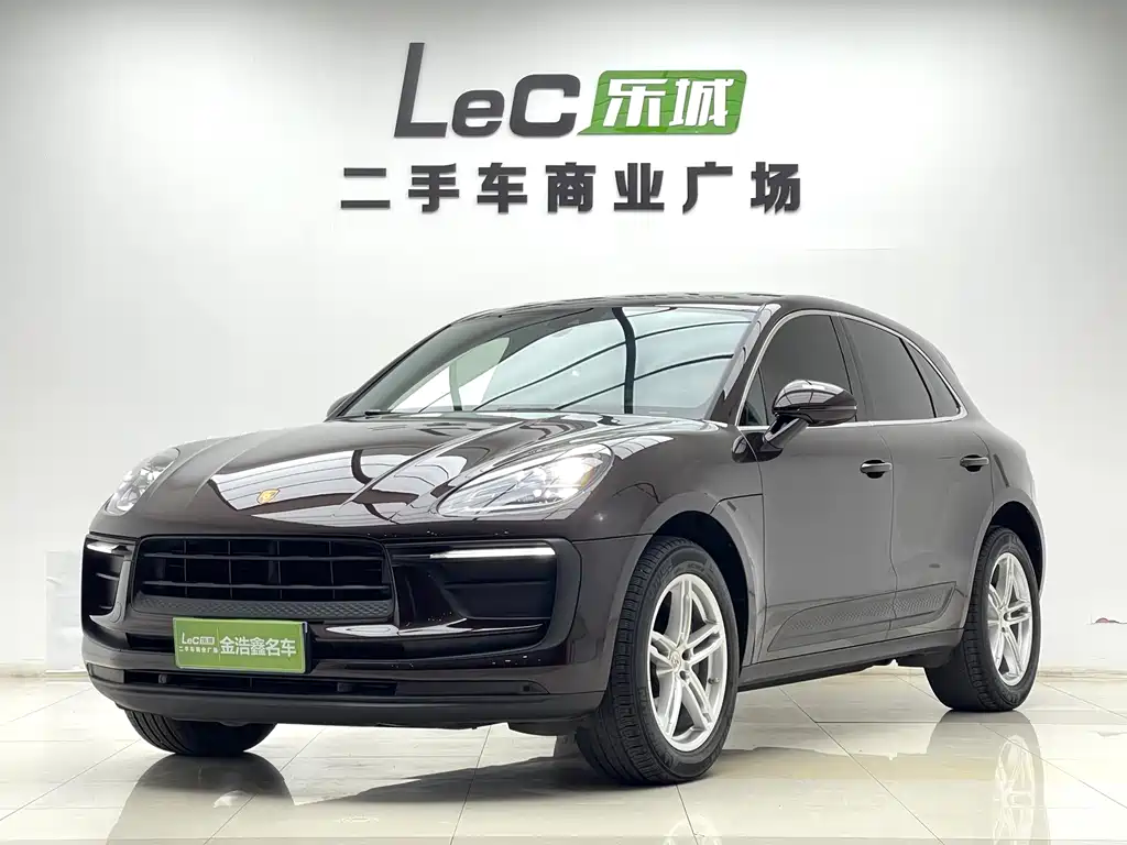 Porsche Macan 2023 — фото 1