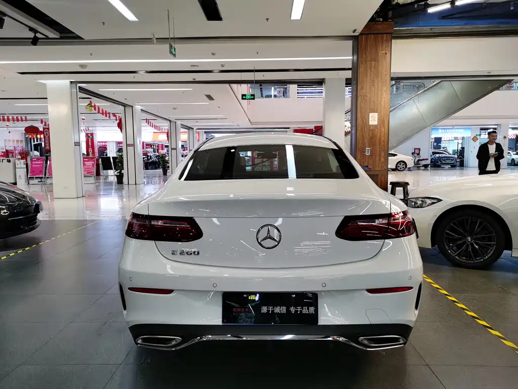 Mercedes-Benz E-Class 2025