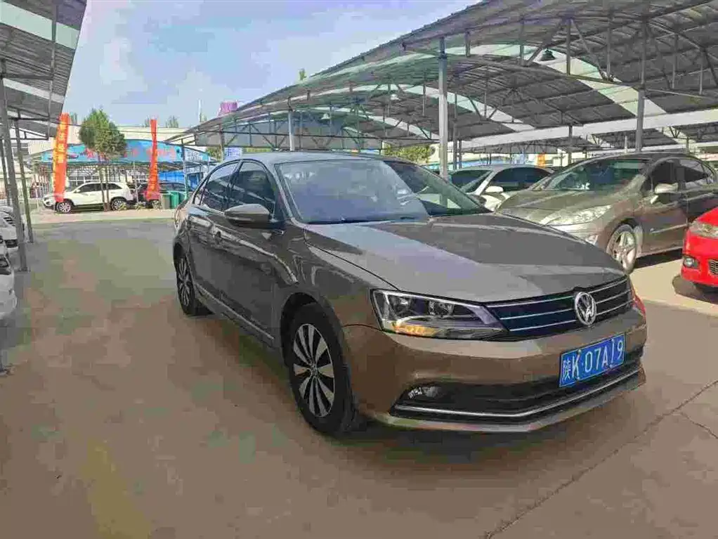 Volkswagen Sagitar 2017