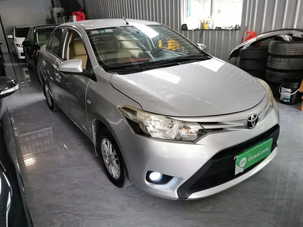 Toyota Vios 2015 — фото 4