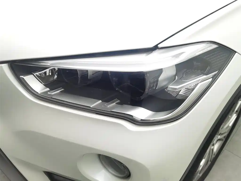 BMW X1 2018 — фото 7