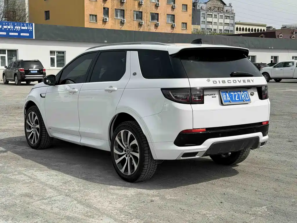 Land Rover Discovery Sport 2022 — фото 8