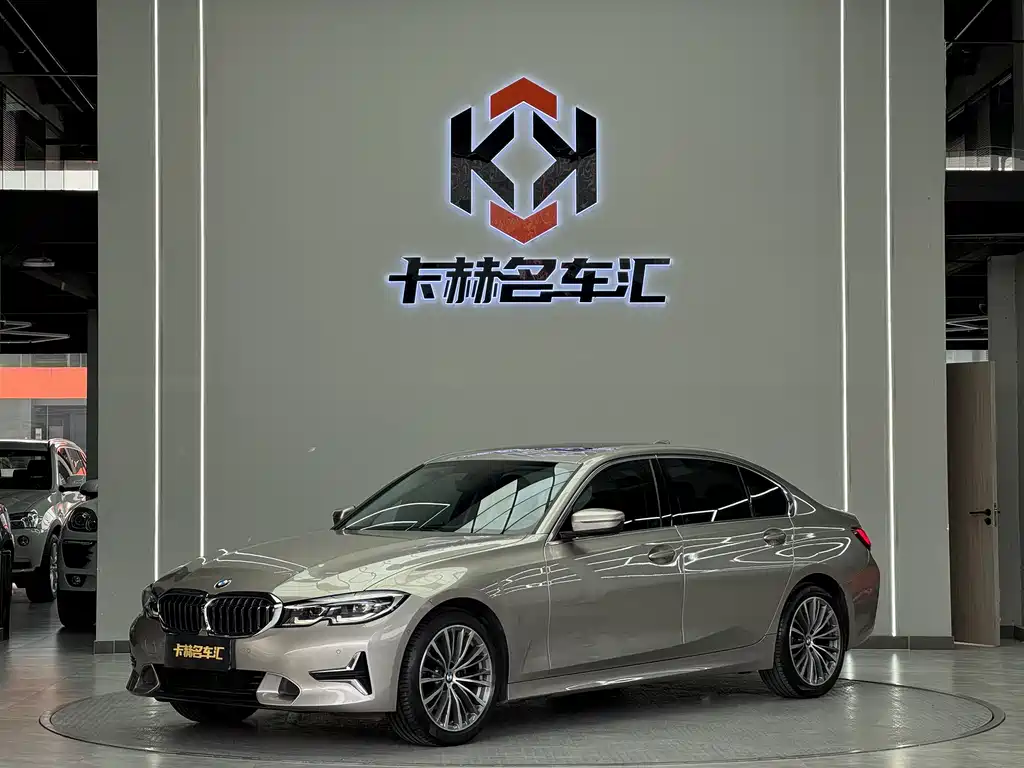 BMW 3 Series 2020 — фото 1