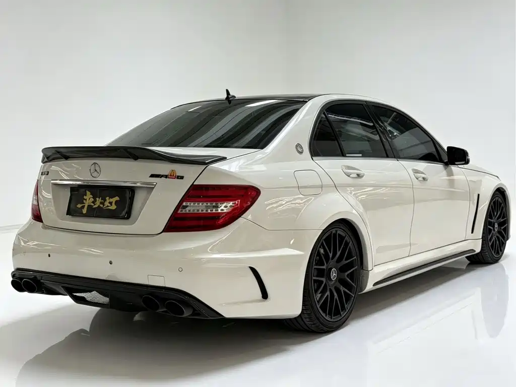 Mercedes-Benz C-Class AMG 2011 — фото 10