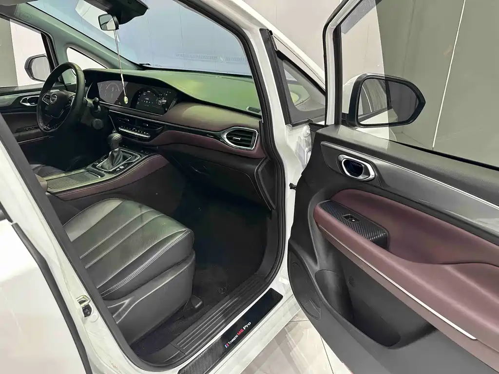 GAC Trumpchi M6 2022 — фото 18