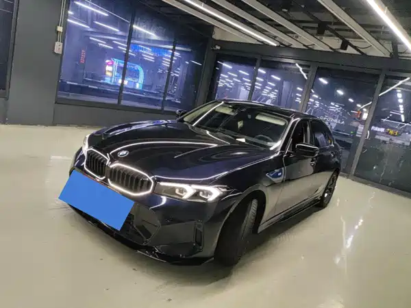 BMW 3 Series 2025