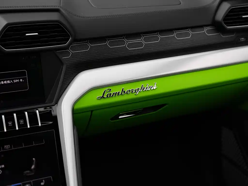 Lamborghini Urus 2019 — фото 17