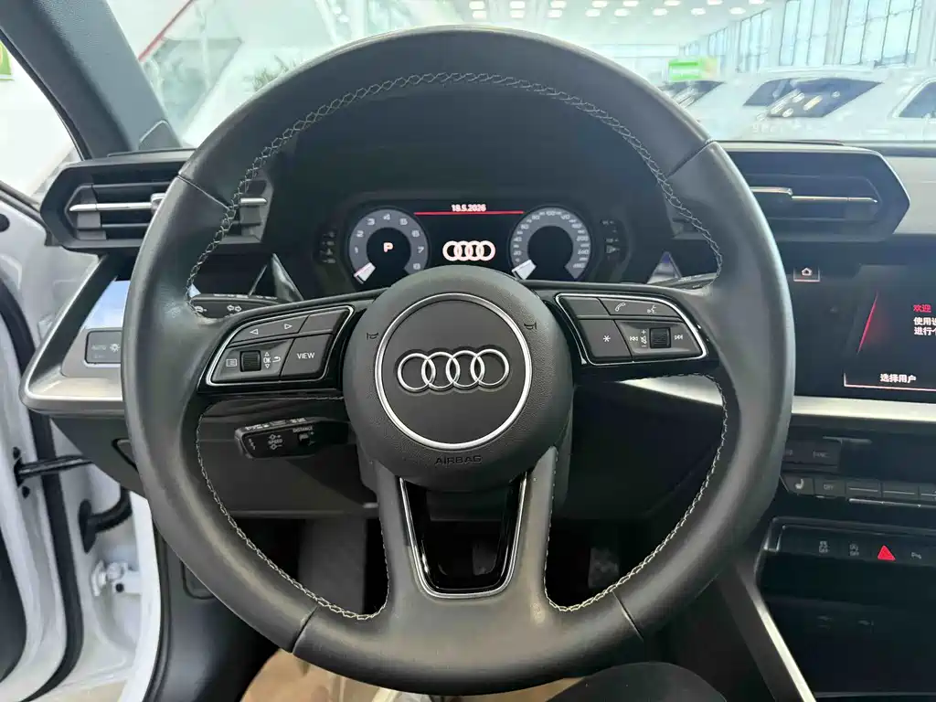 Audi A3 2023 — фото 16