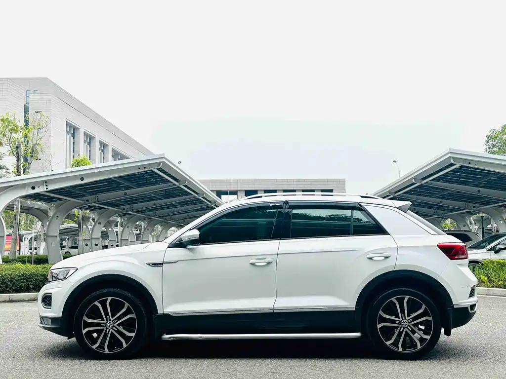 Volkswagen T-Roc 2019 — фото 8