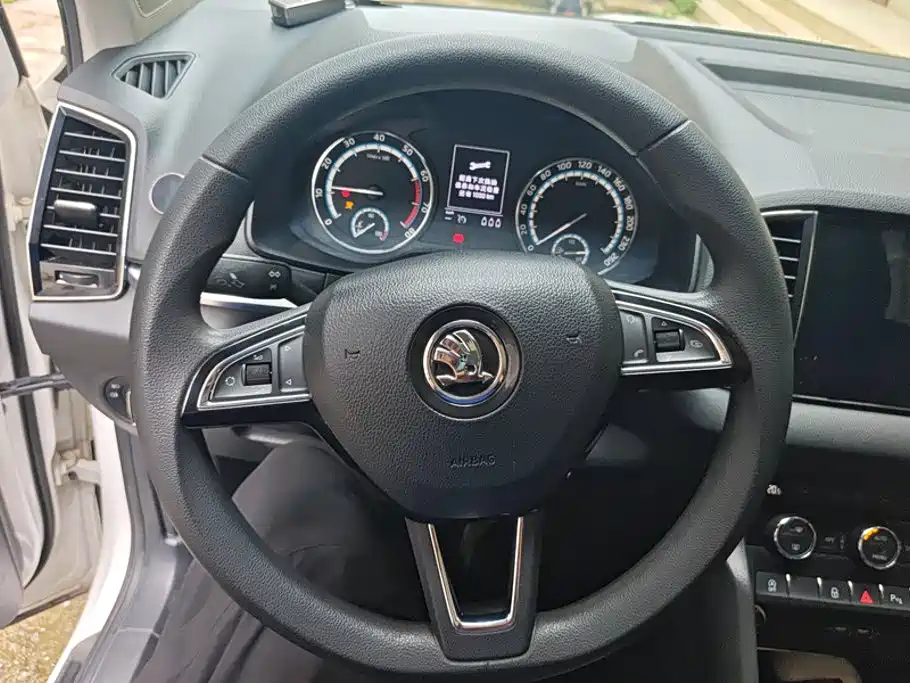Skoda Karoq 2019 — фото 15