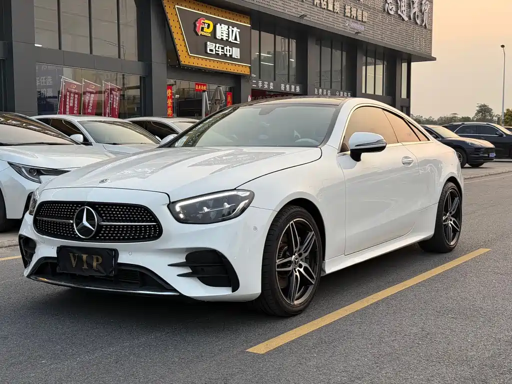 Mercedes-Benz E-Class 2022 — фото 1