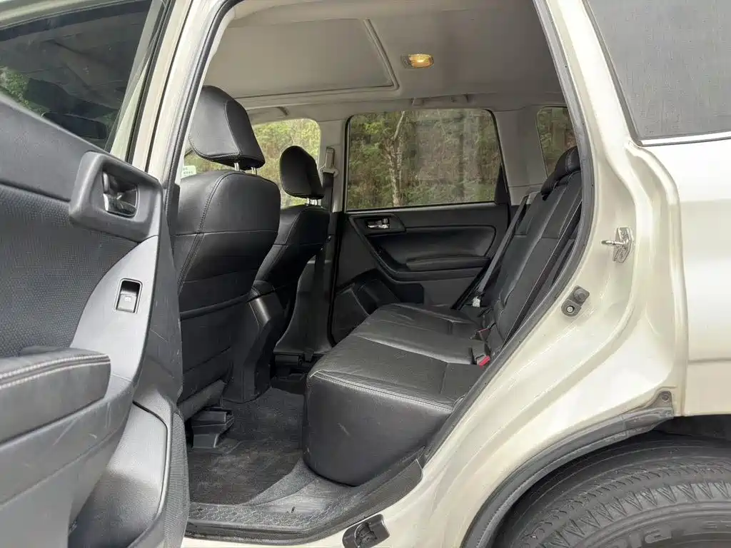 Subaru Forester 2015