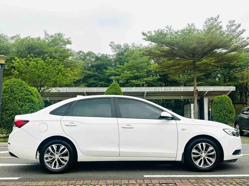 Buick Excelle 2018