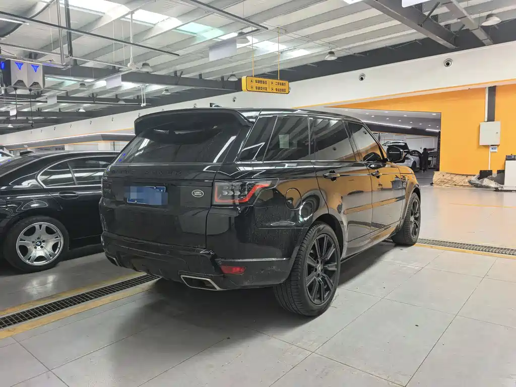 Land Rover Sport 2022
