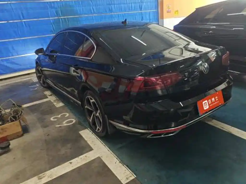 Volkswagen Magotan 2024