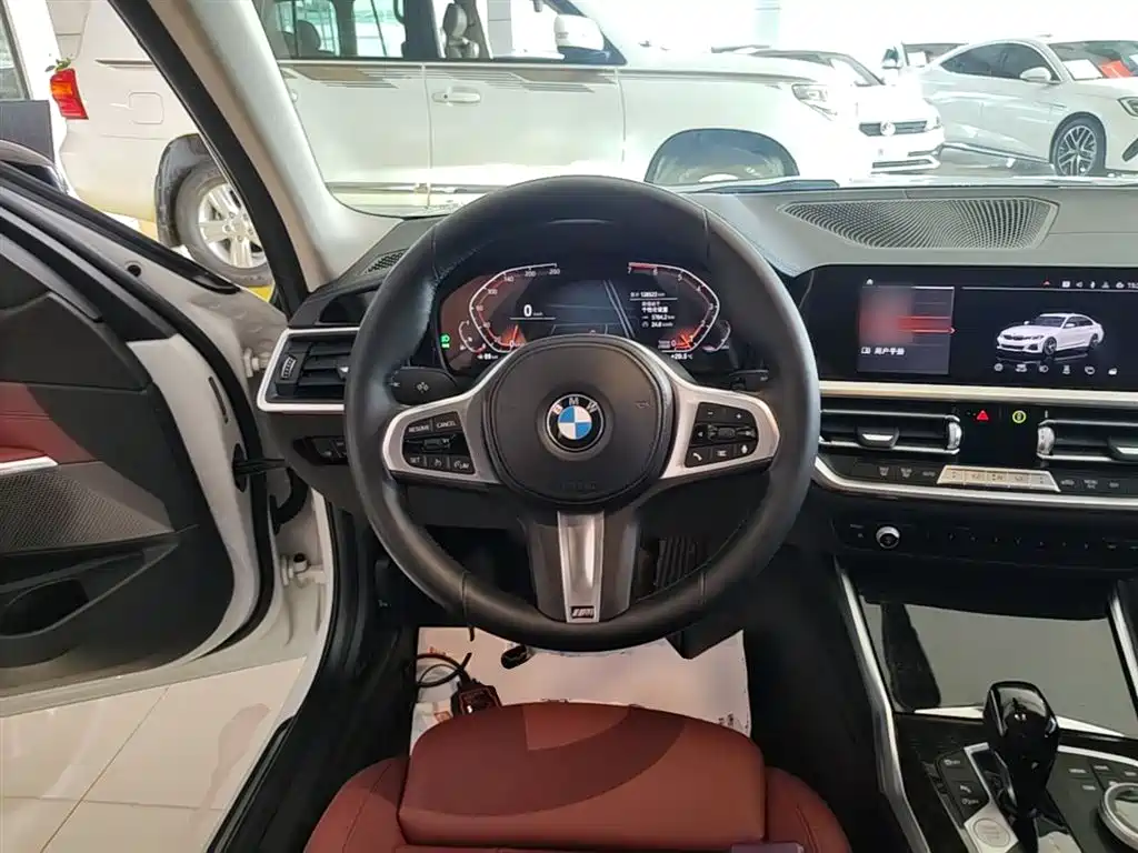 BMW 3 Series 2021 — фото 11