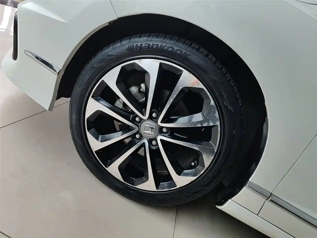 Honda Spirior 2015 — фото 23