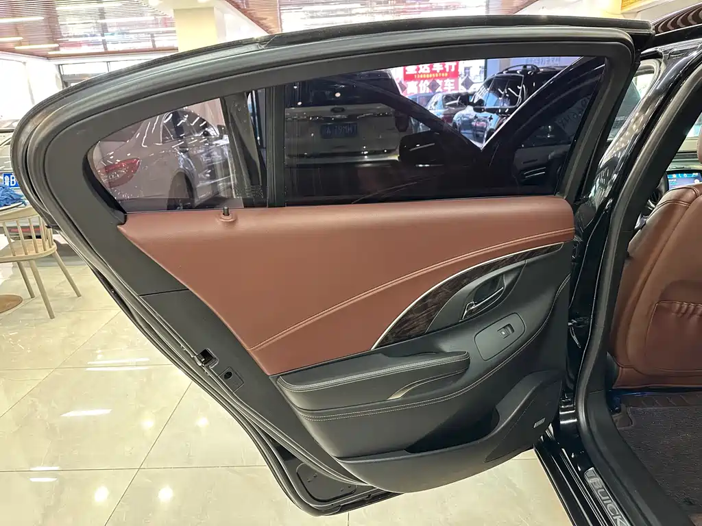 Buick LaCrosse 2014 — фото 17