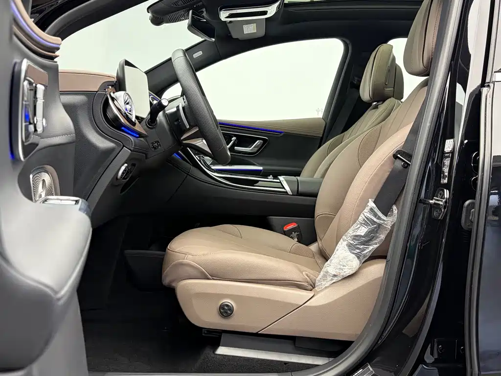Mercedes-Benz EQE SUV 2025 — фото 16