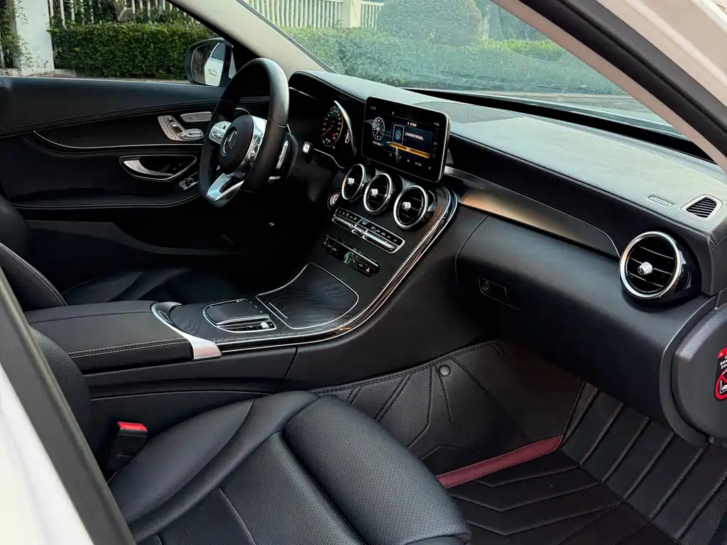 Mercedes-Benz C-Class 2020 — фото 10
