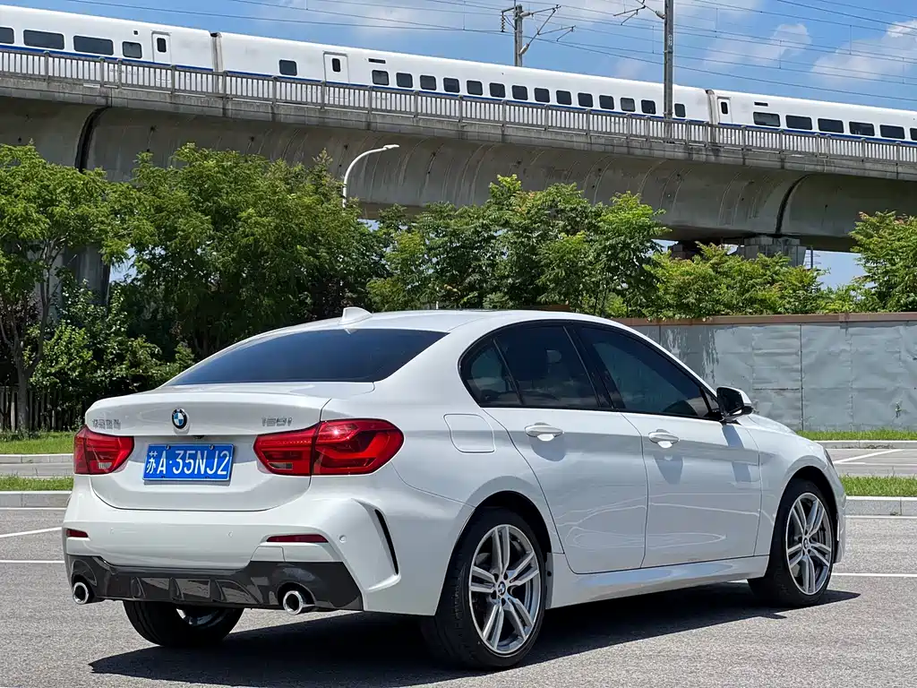 BMW 1 Series 2019