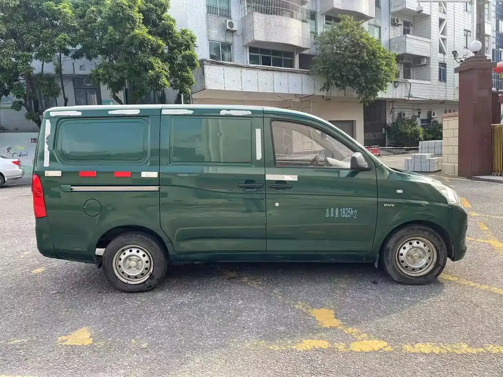Wuling Rongguang V 2017 — фото 4