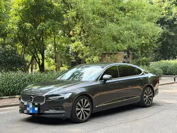 Volvo S90 2023