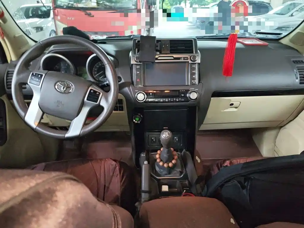 Toyota Prado 2014 — фото 13