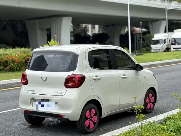 Wuling Hongguang MINIEV 2025