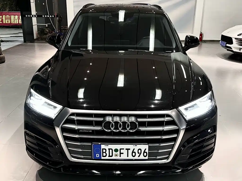 Audi Q5L 2021 — фото 2
