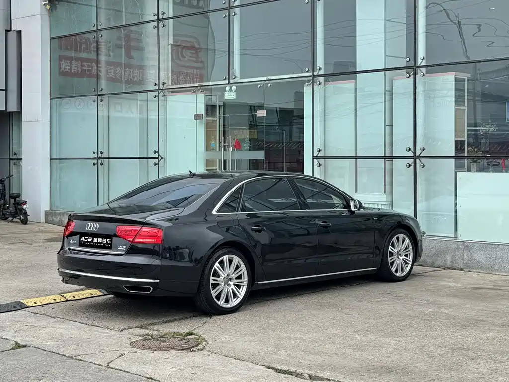 Audi A8 2011