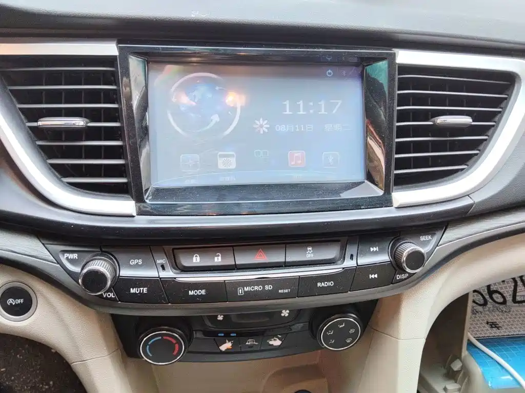 Buick Excelle GT 2015 — фото 14