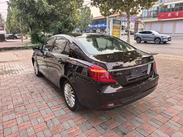 Geely Emgrand New Energy 2017