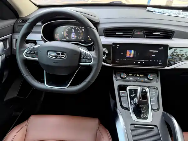 Geely Boyue 2021