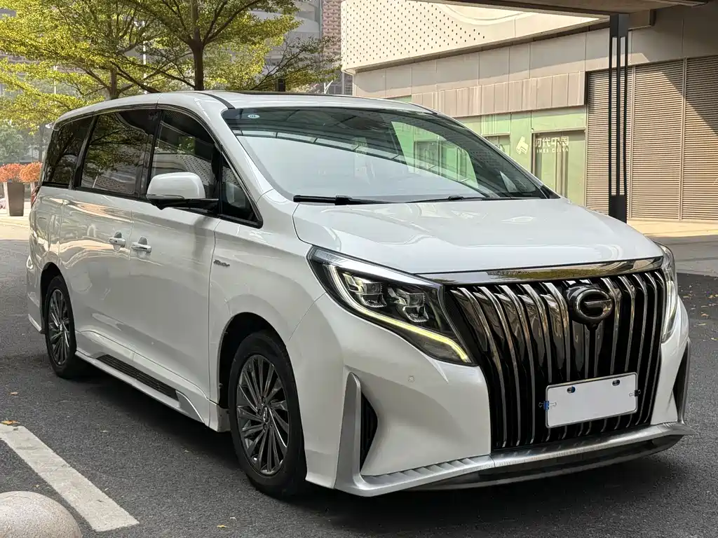 GAC Motor Trumpchi M8 2022 — фото 2
