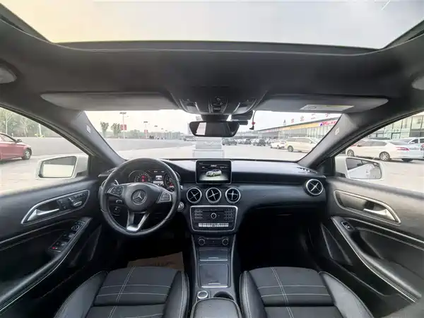 Mercedes-Benz A-Class 2015