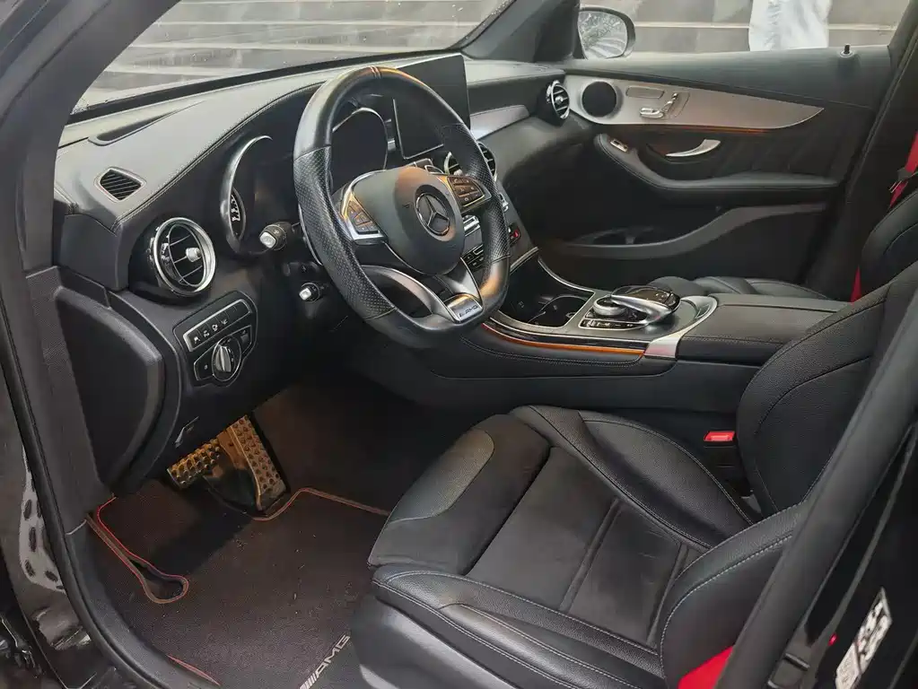 Mercedes-Benz GLC Coupe AMG 2019 — фото 2