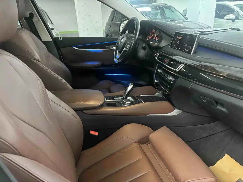 BMW X6 2016 — фото 10