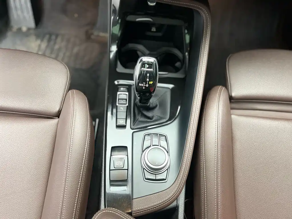 BMW X1 2022 — фото 12