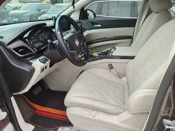 Buick GL8 2023