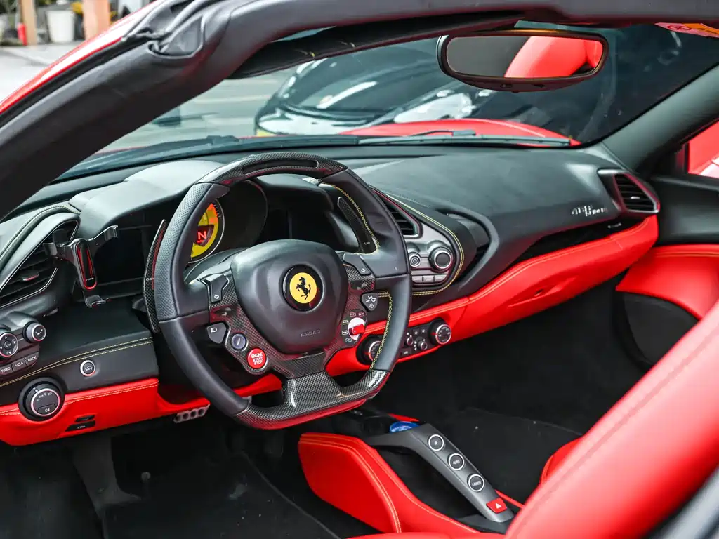 Ferrari 488 2019 — фото 8