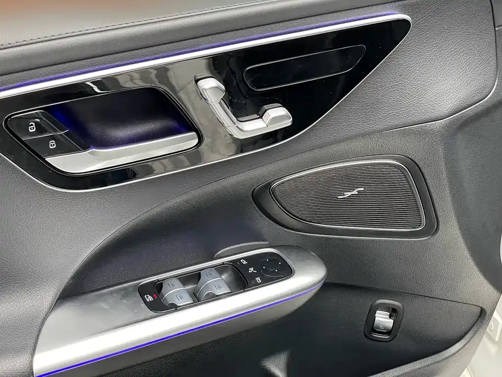 Mercedes-Benz C-Class 2022 — фото 7
