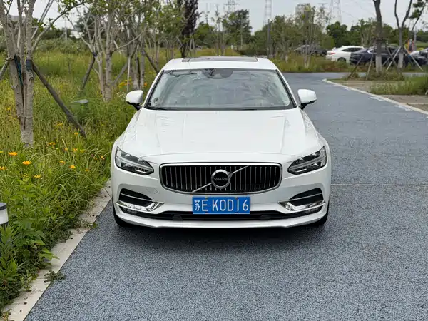 Volvo S90 2020