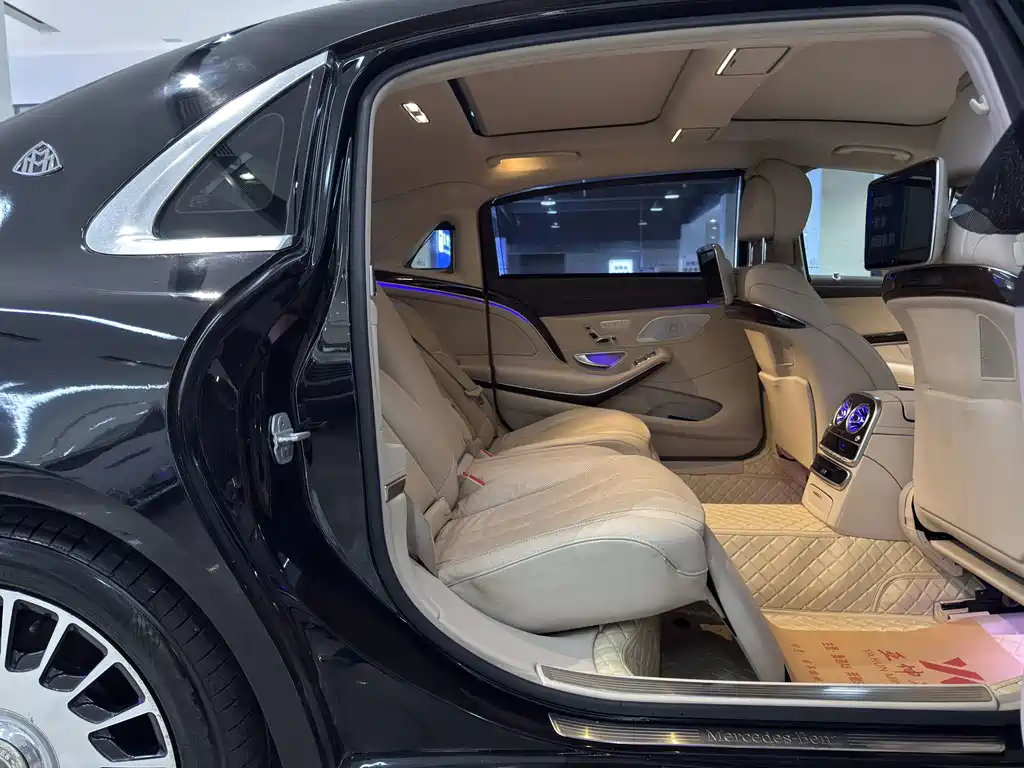 Mercedes-Benz Maybach S-Class 2015 — фото 12